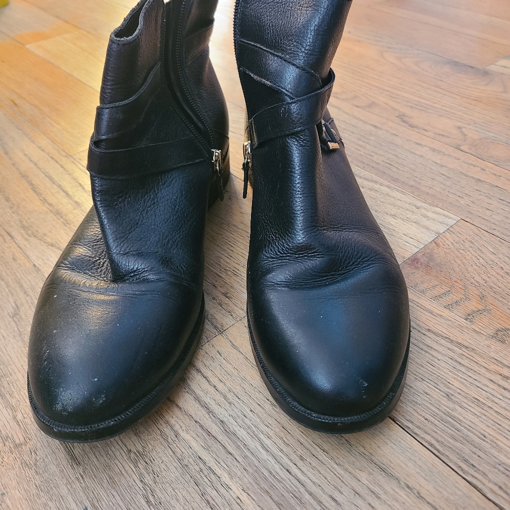 Black c.wonder booties
